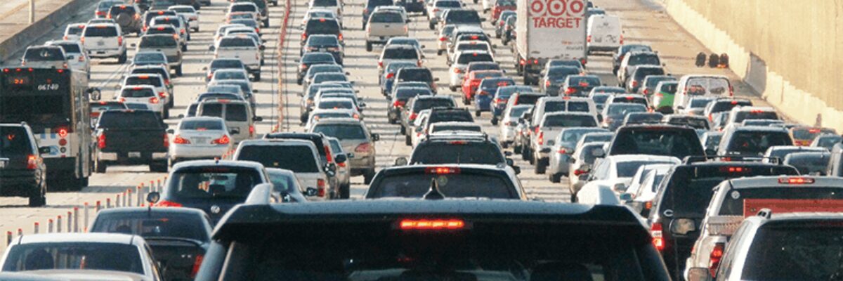 Standstill traffic on an eight-lane highway